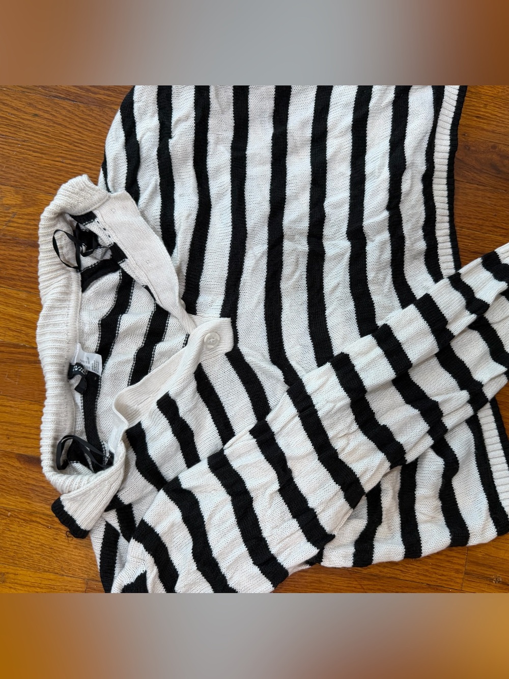 H&M Cream & Black Striped Knit Collared Sweater - Picture 2 of 4